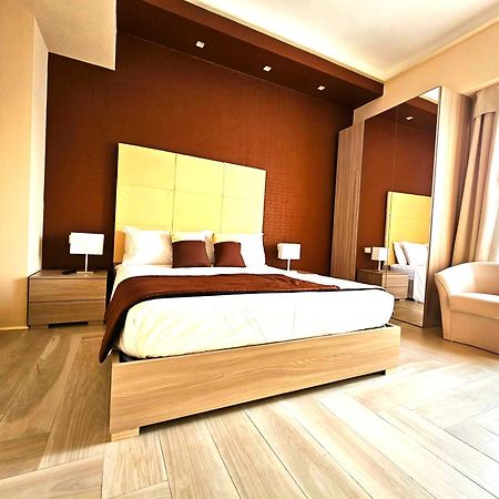 Astoria Boutique Suites Лечче Экстерьер фото